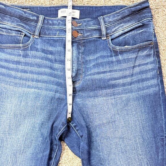 BKE Dark Wash Gabbie Curley High-Rise Curvey Jeans - Picture 3 of 6